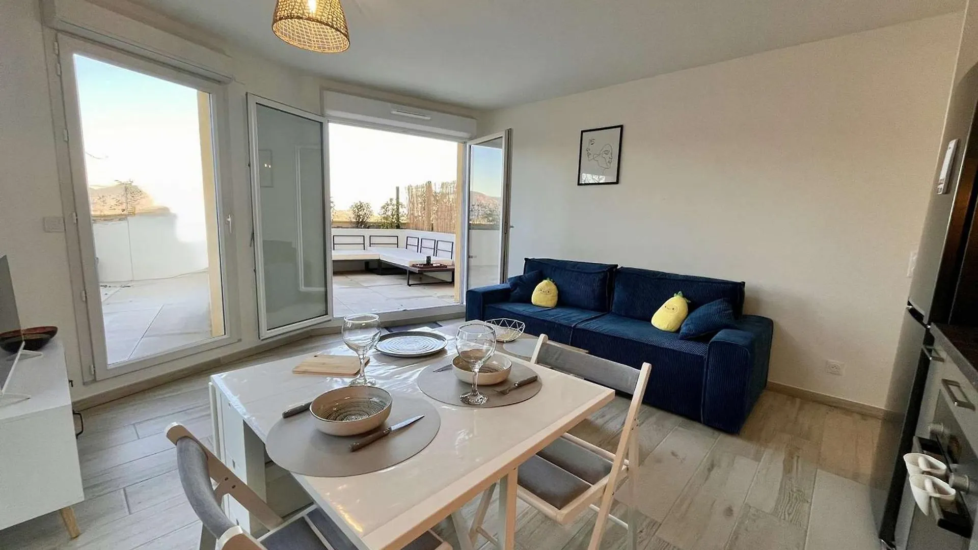 Bel Appartement 2P A Cogolin - Climatise, Garage - Fr-1-226B-228